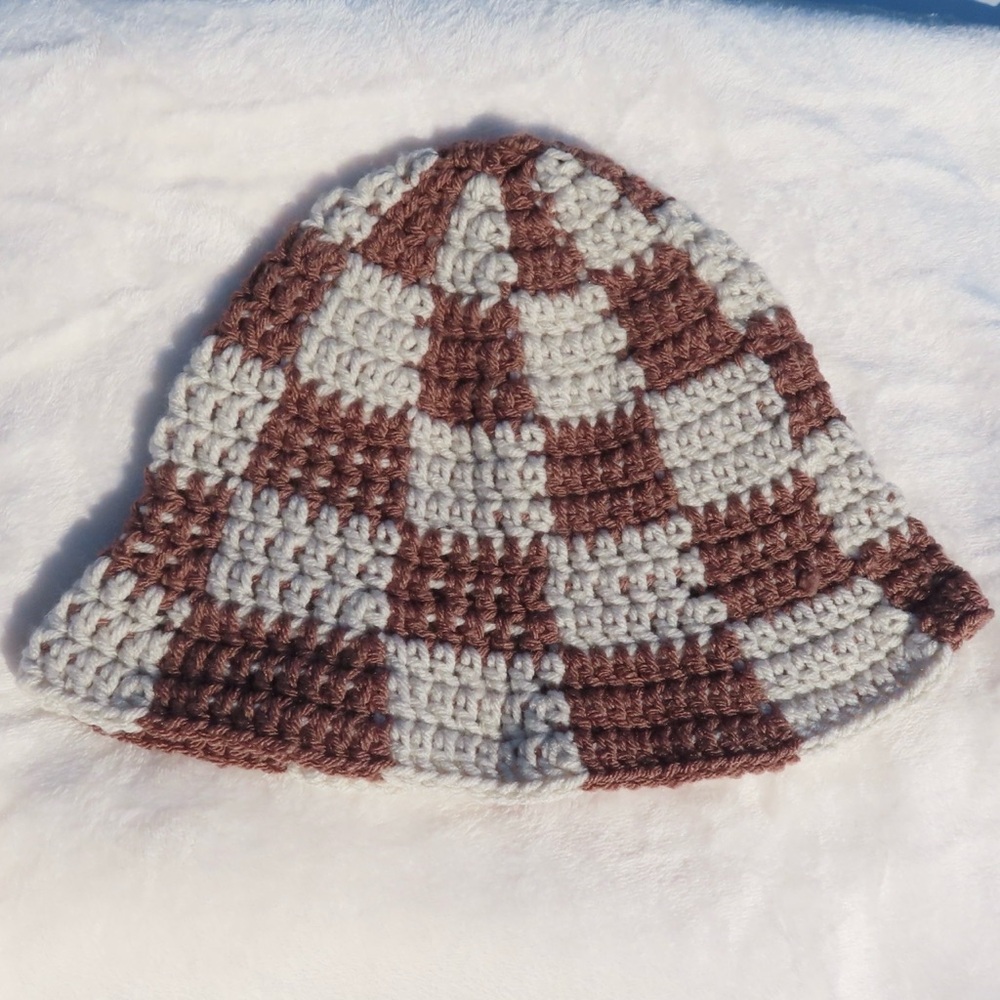 checkered brown beige crochet bucket hat